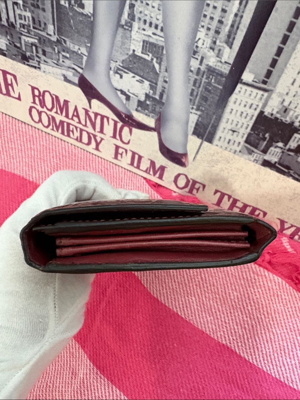 Gucci Burgundy Patent GG Heart Continental Wallet - Picture 3 of 15
